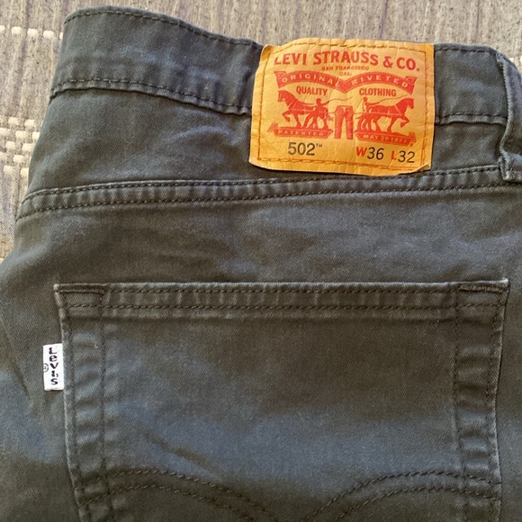 Black 502 Levi’s size 36x32 - Picture 3 of 3